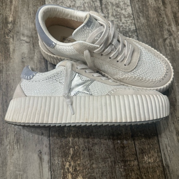 Vintage Havana White and Gray Blaze 1 Sneakers - Picture 2 of 9